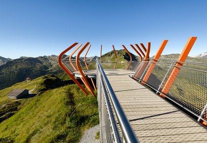 Aussichtsplattform Glocknerblick am Stubnerkogel im Sommer