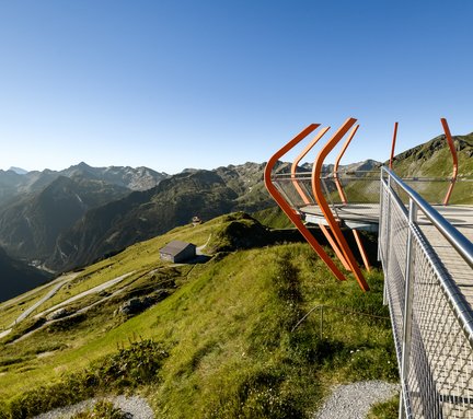 Weg zur Aussichtsplattform Glocknerblick am Stubnerkogel im Sommer