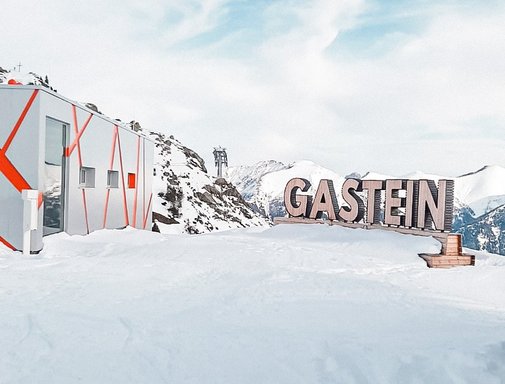 Gastein-Schriftzug bei der Schlossalmbahn-Bergstation